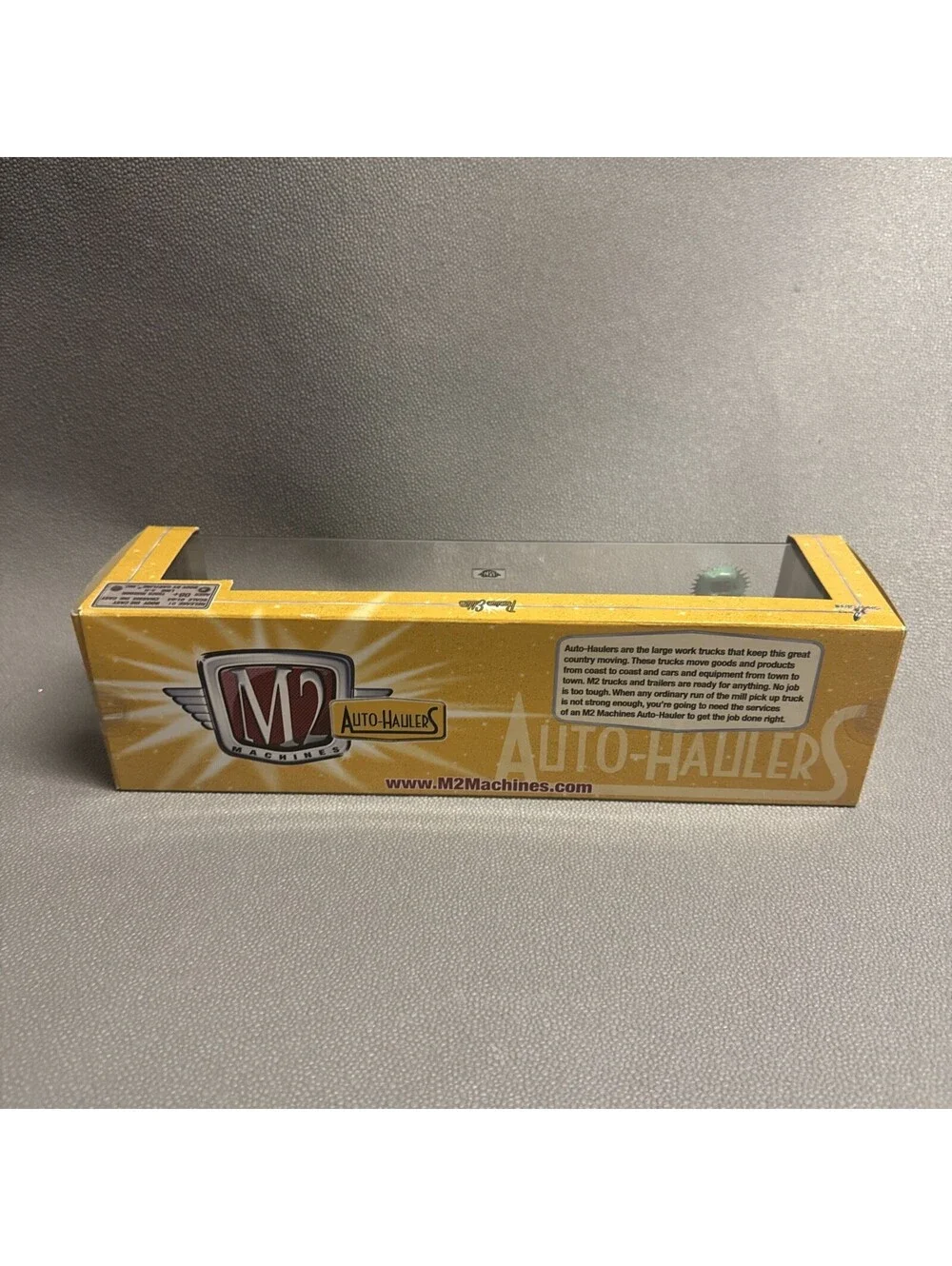 1:64 M2 Machines Auto-Haulers 1957 Dodge 700 COE & 1969 Dodge Charger Daytona